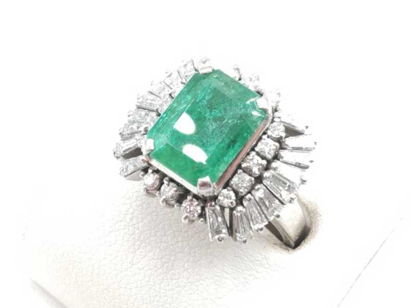 宝石買取 リング Pt900 エメラルド